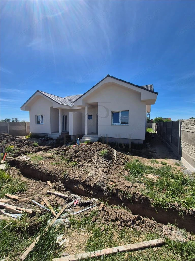 DUPLEX LA ASFALT SI TOATE UTILITATILE LA PRET DE APARTAMENT  POSIBILITATE MANSARDARE