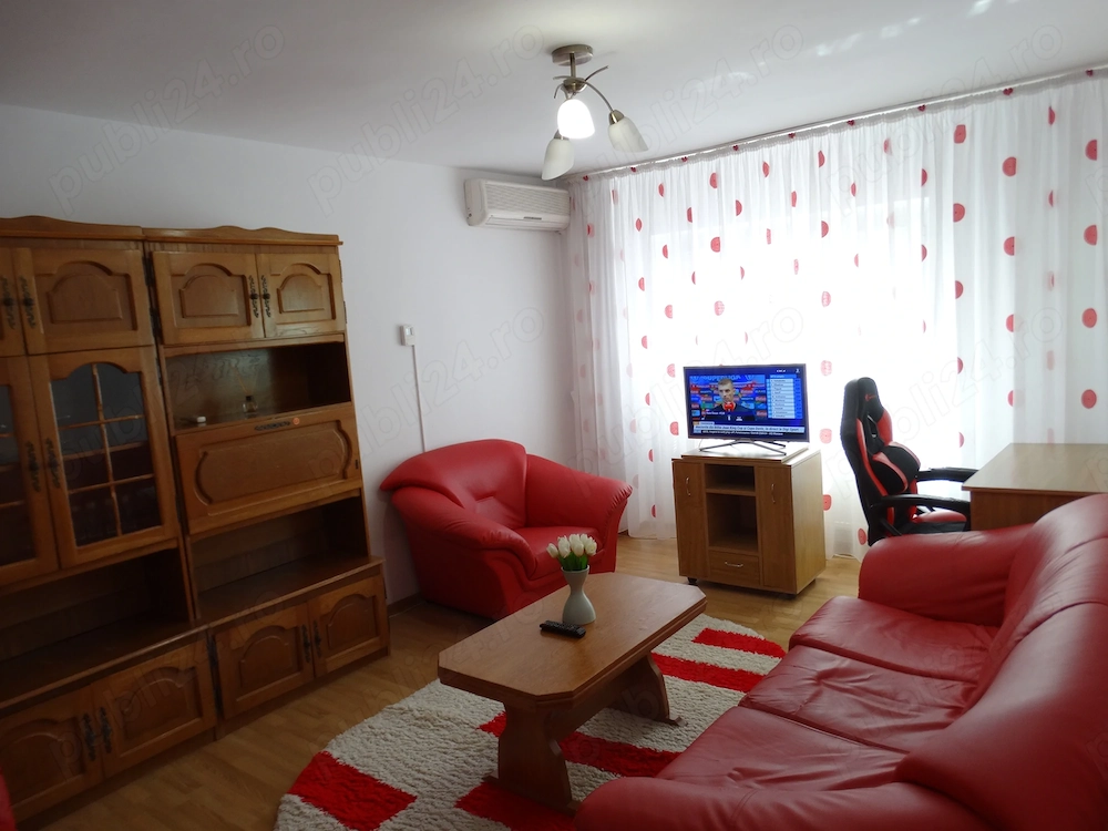 Proprietar vand apartament 2 camere decomandat,etaj 2 4,bloc reabilitat ,zona excelenta, micro 8