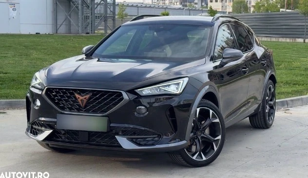 Cupra Formentor VZ 310Cp 4Drive Brembo ACC Plus Keyless Entry Jante 19 Lumini ambientale Carlig etc