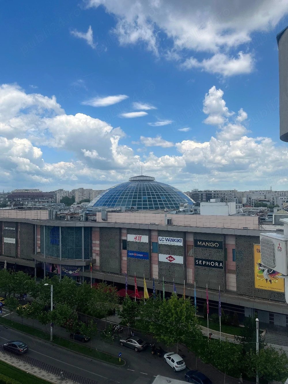 Apartament 4 camere langa Mall Vitan