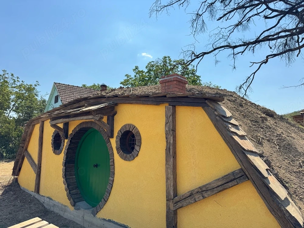 Vând teren Ineu, Dealul Viilor Rând 1, 6360mp cu 3 căsuțe