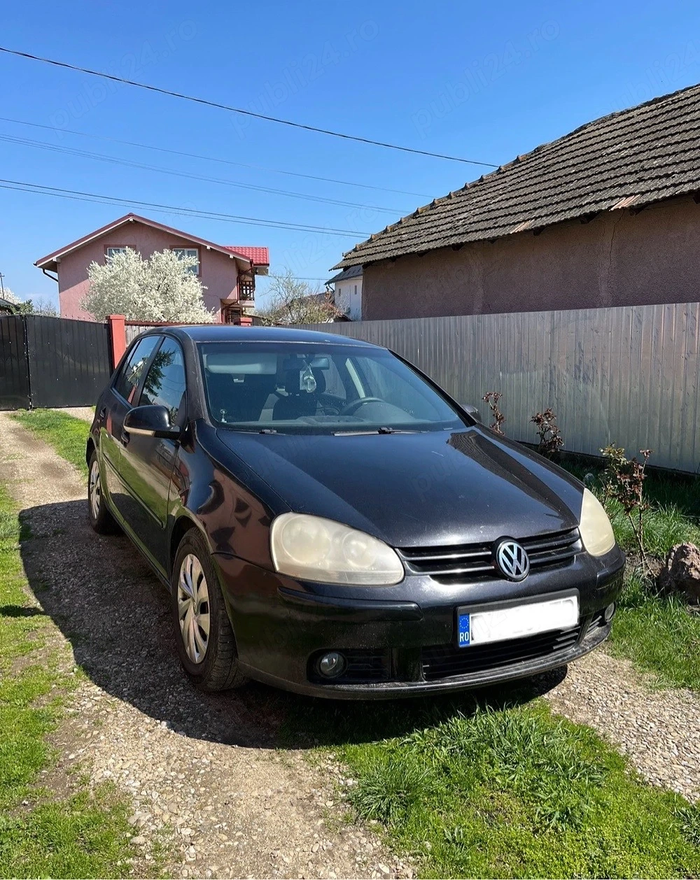 Vând Golf 5, diesel, cutie manuala! 