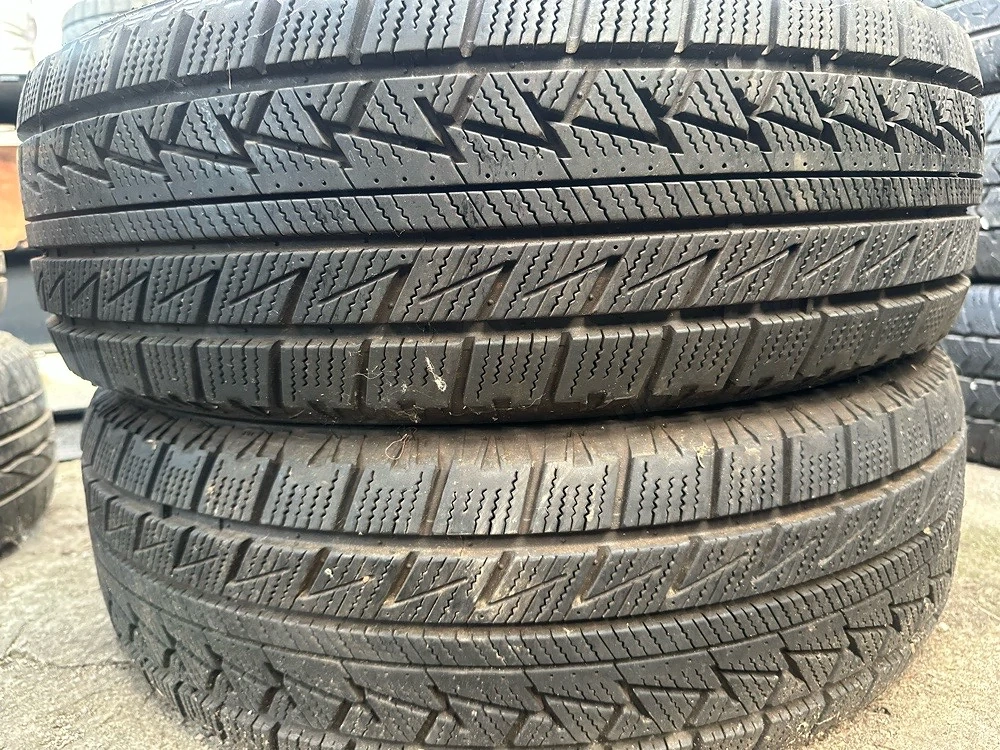 2 anvelope m+s 215 65 16  an 2021 ar noi