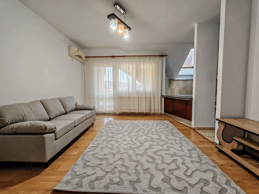 Inchiriez apartament 3 camere plus mansardă, Păcurari, Iași