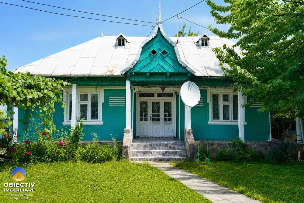 CASǍ cu teren 3477 mp COSTIŞA