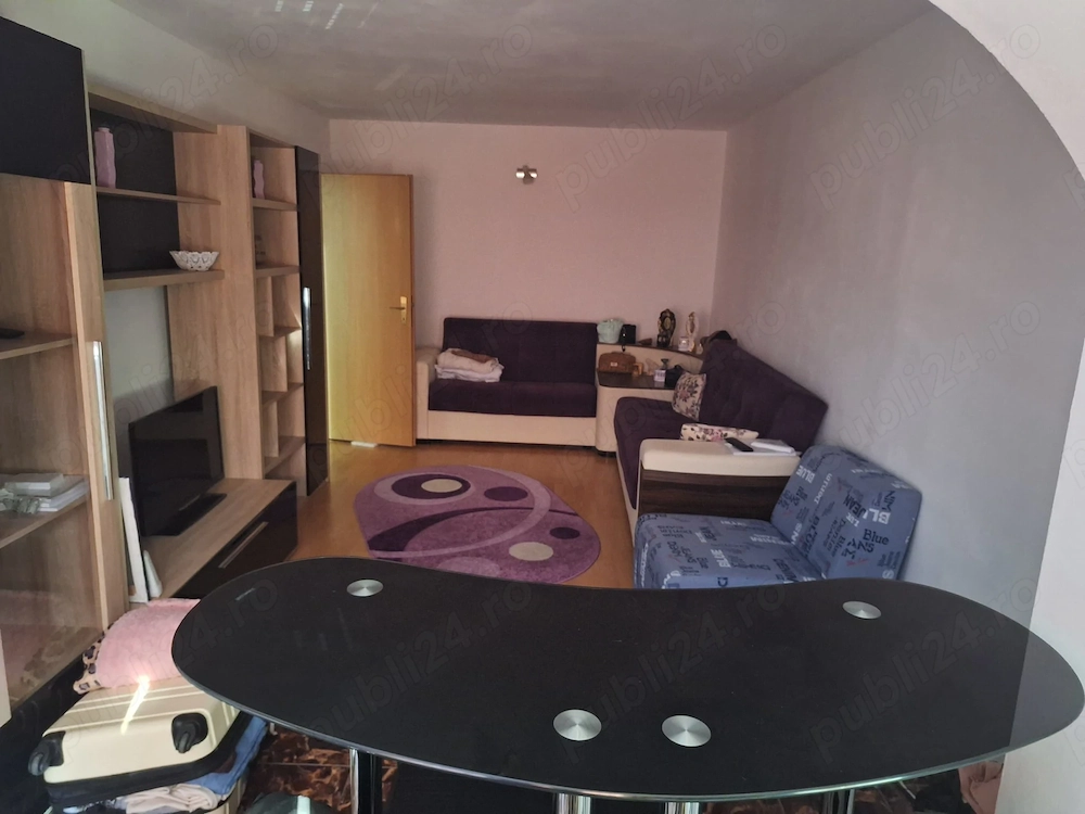 inchiriez apartament 2 camere , spiru haret , vis- -vis de Colegiul Național Pedagogic  Spiru Haret"