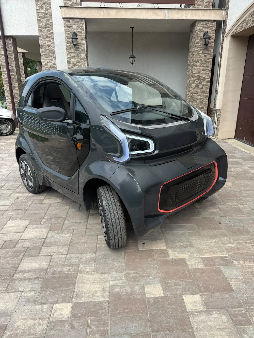 XEV YOYO nerulat