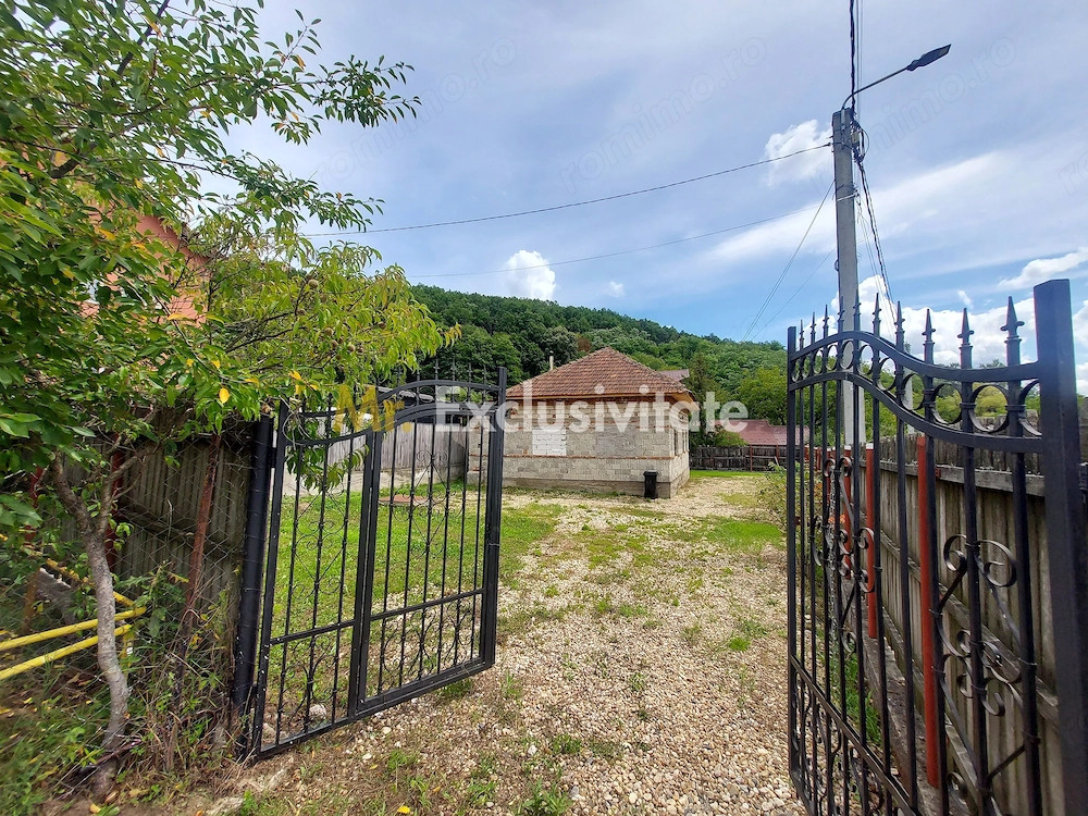 Casa nefinalizata - Bascov-Valea Ursului, Strada Salcamilor
