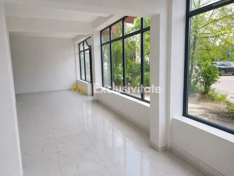 DE INCHIRIAT - renovat - parter si etajul 1 - stradal