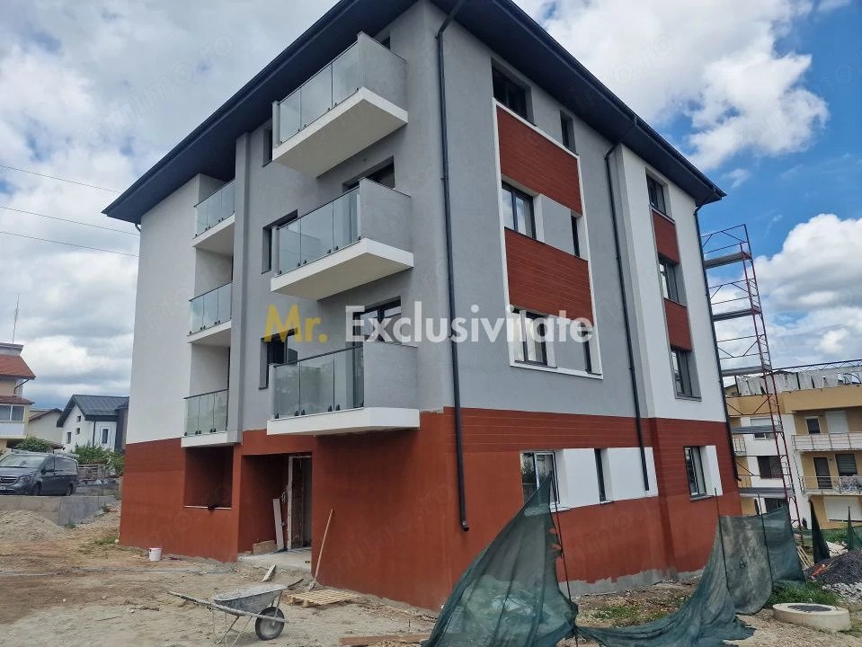 Apartament 3 camere, str Primăverii!