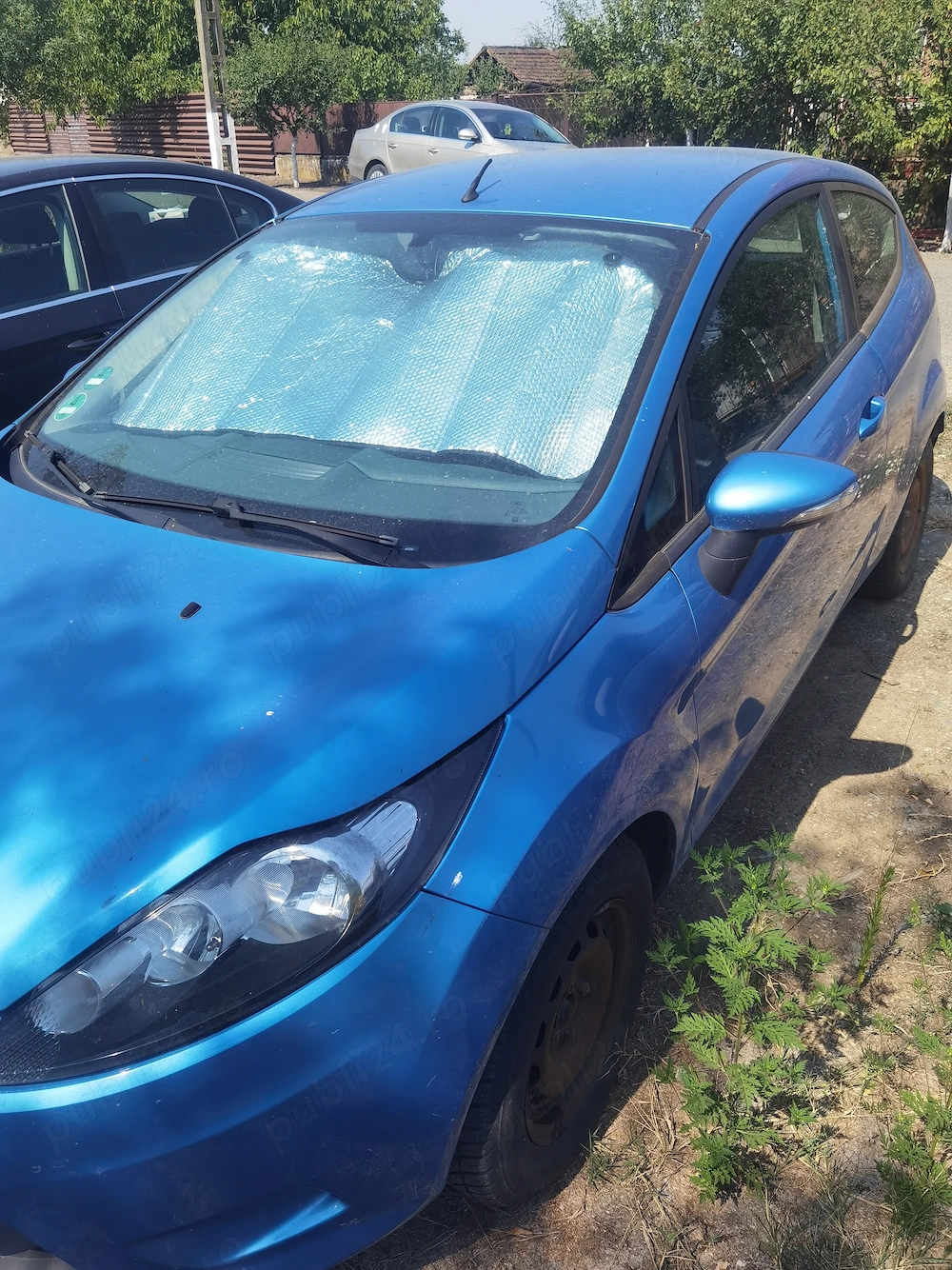 Vând Ford Fiesta