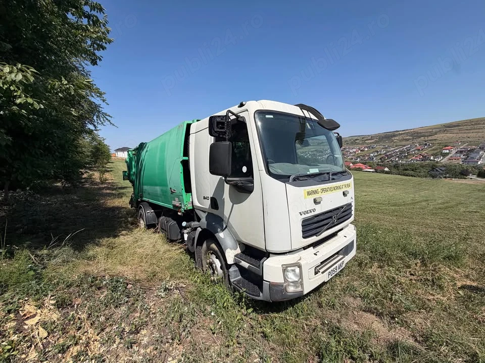 Vând Autoutilitara Volvo FE 240 (2010)   Volan pe Dreapta 