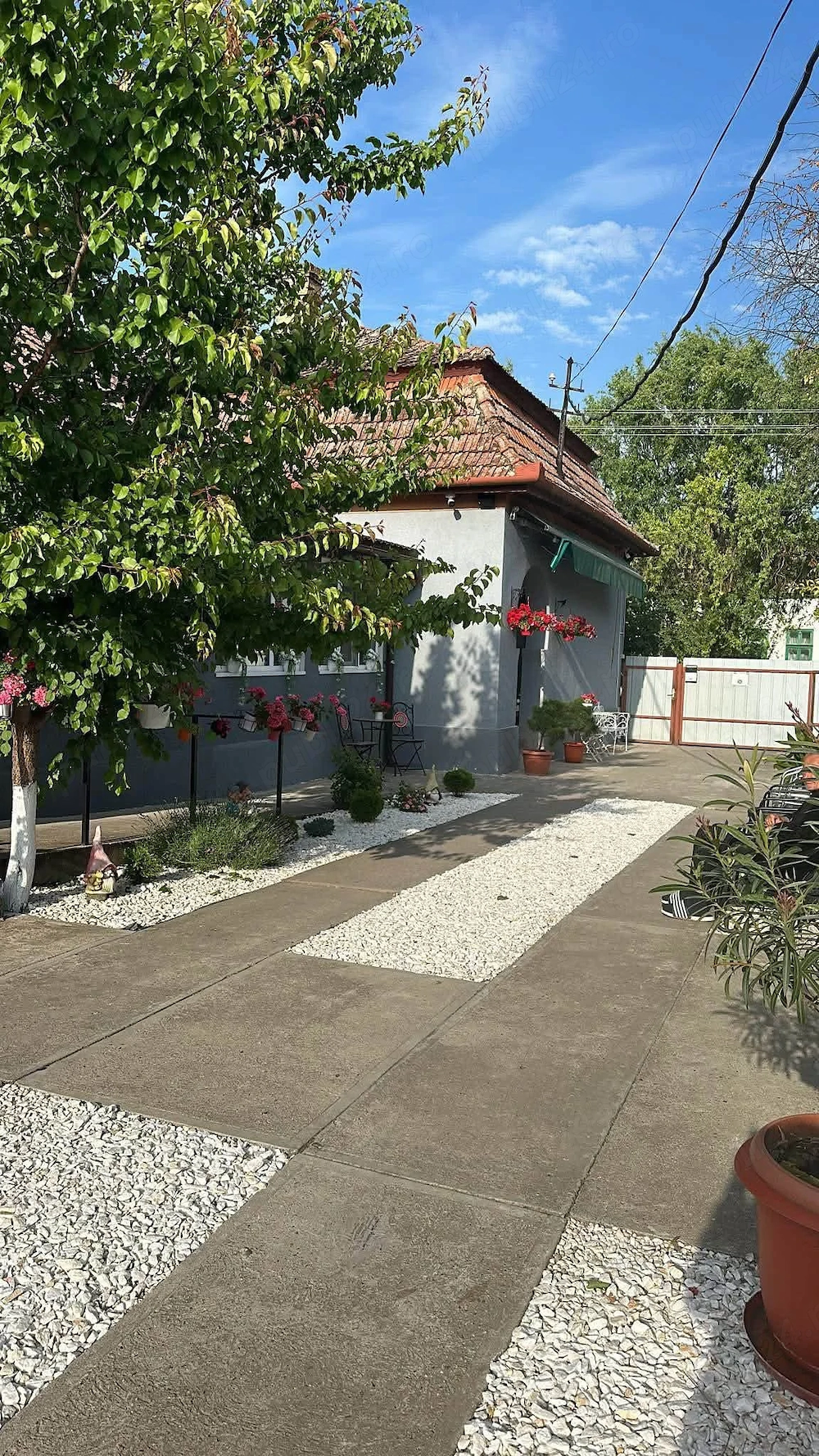 Azil de bătrâni în funcțiune se vinde pentru ca nu mă pot ocupa de el.