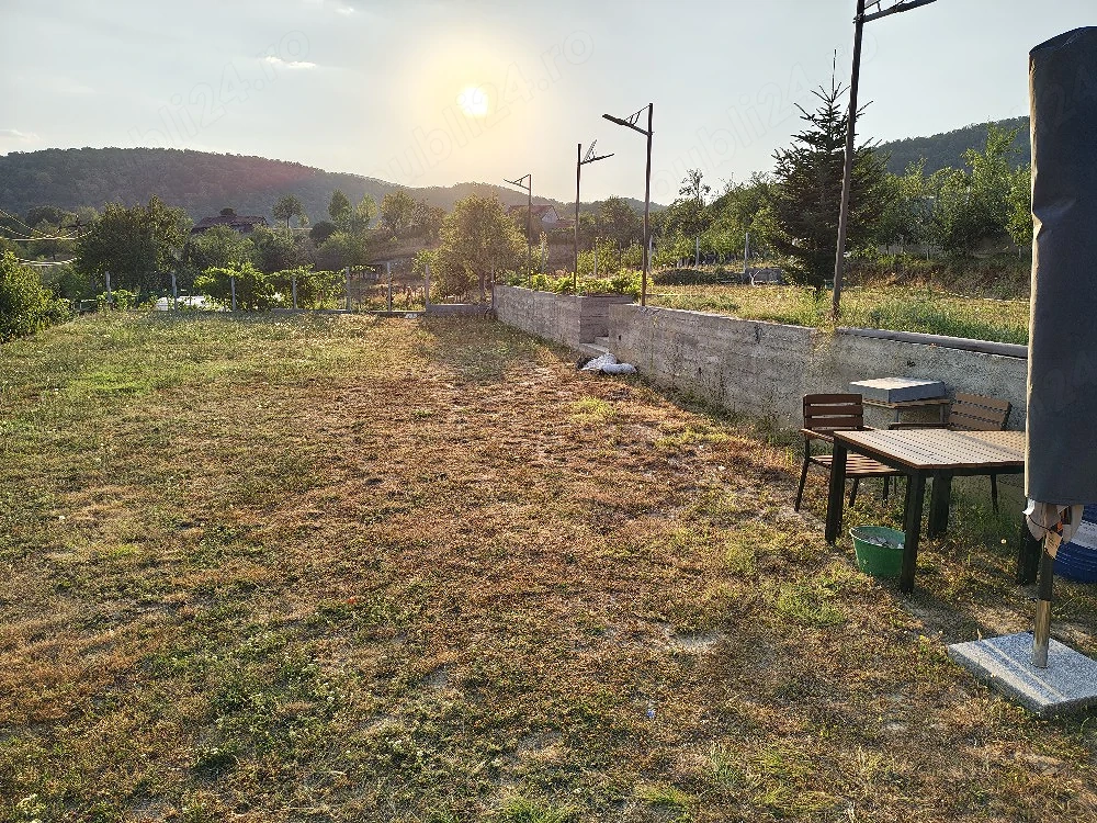 teren intravilan la ieșire din localitatea Orșova 