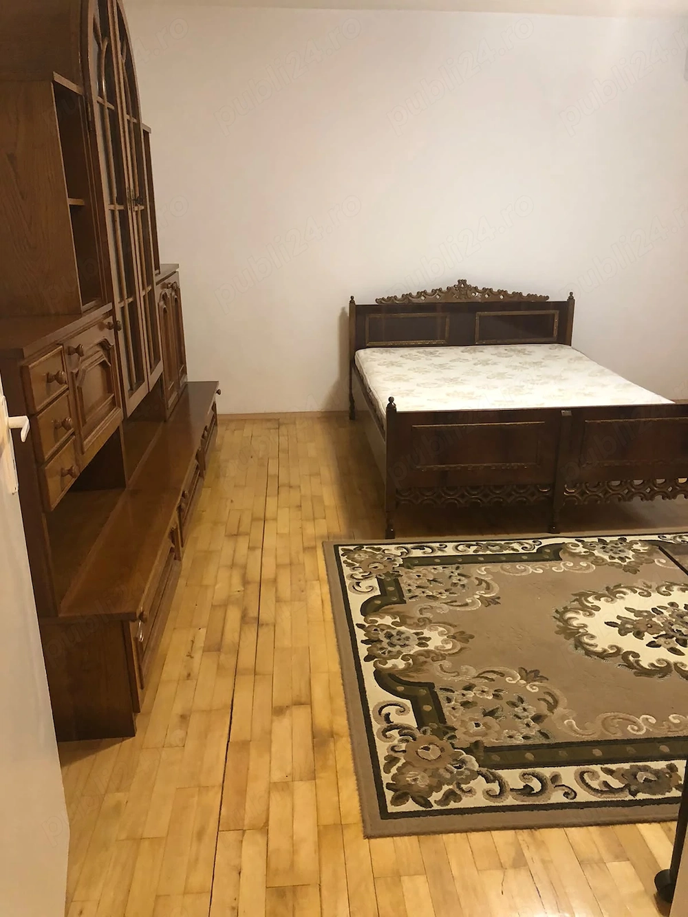 Apartament de închiriat