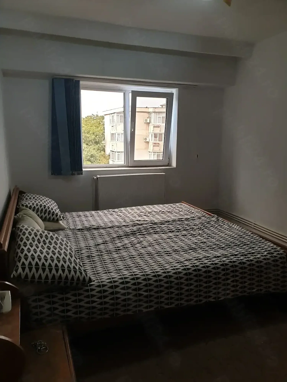 Inchiriez apartament 2 camere