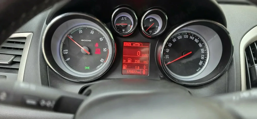 Vând Opel Astra j 