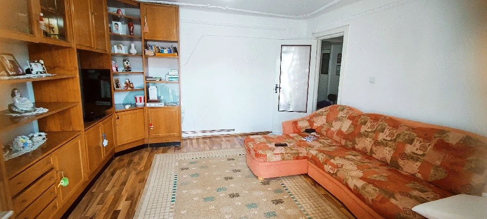 Girocului Cosminului,3 camere decomandat