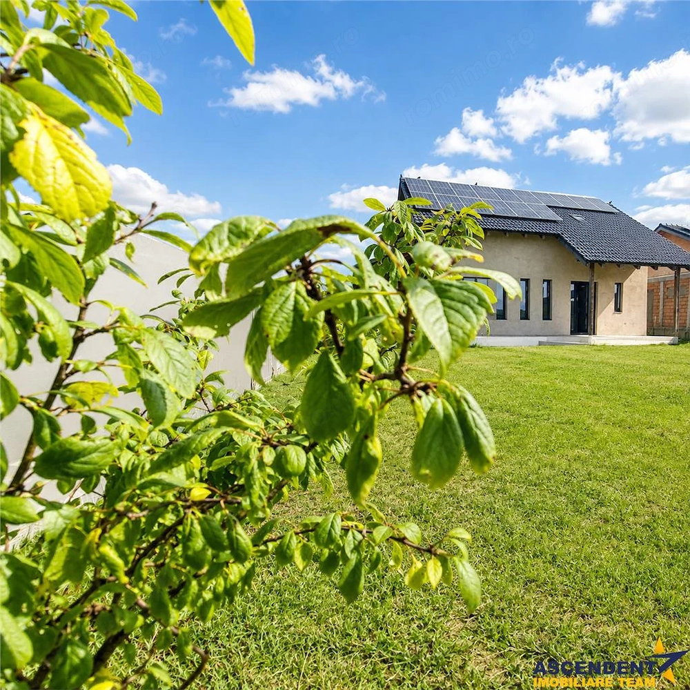 Resedinta noua Sanpetru–Bod, pe 500 mp, eficienta energetica, panouri solare, tripan Q Fort