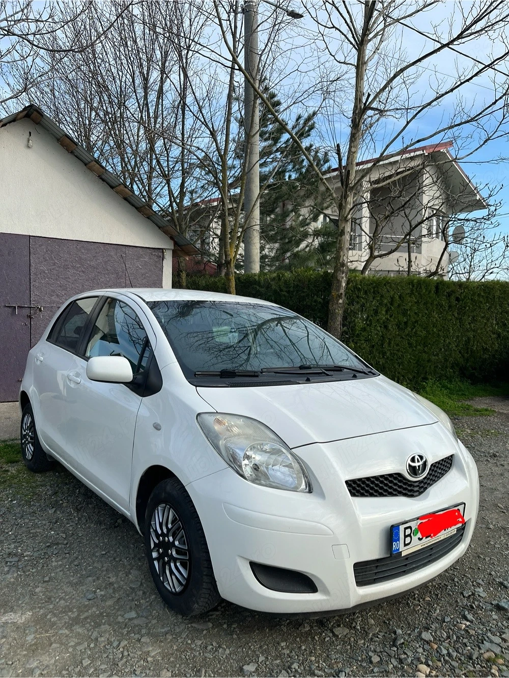 TOYOTA Yaris 1.0 Benzina 2011