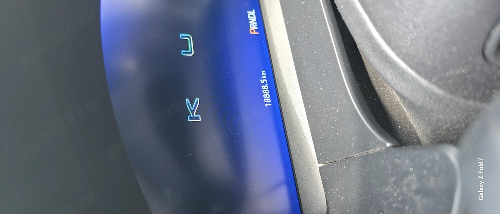 Vând Ford Kuga 2024
