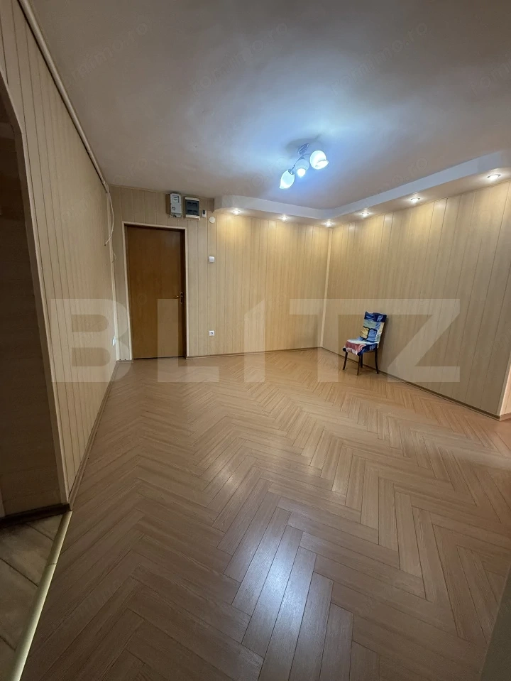 Apartament 4 camere, 68.20 mp, zona Micro 5