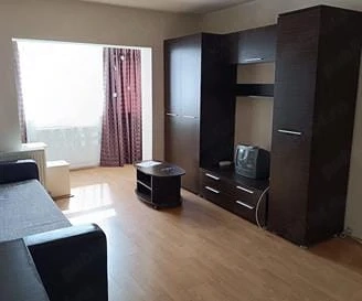 De vânzare apartament cu o cameră în Calea Sagului 