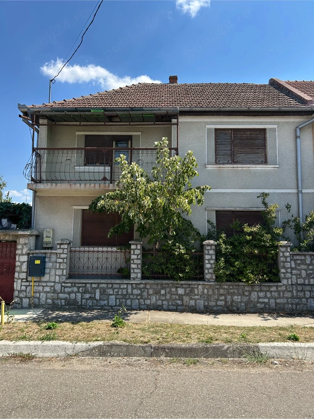 Casa De Vanzare 