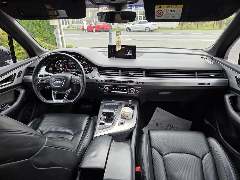 Vand Audi Q7 3.0D 2017 in stare Foarte Bună !7 locuri