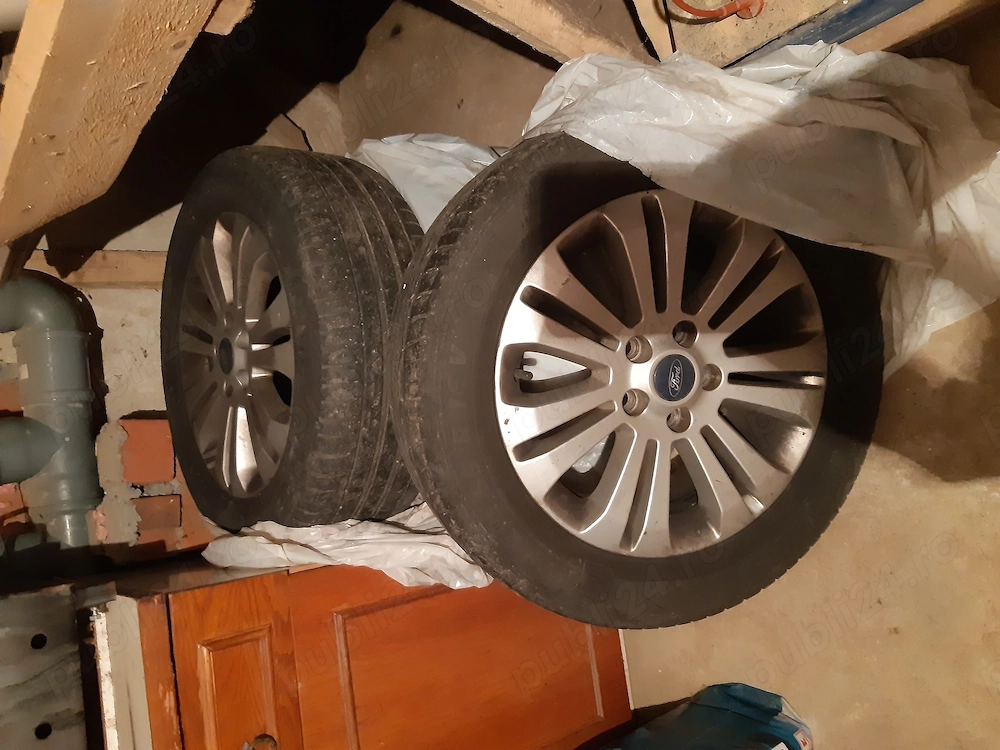 Vand cauciucuiri pe jenti de aluminiu pt. Ford Mondeo