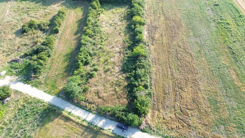 teren dubla deschidere in Peris la 100 m de utilitati, ideal investitie