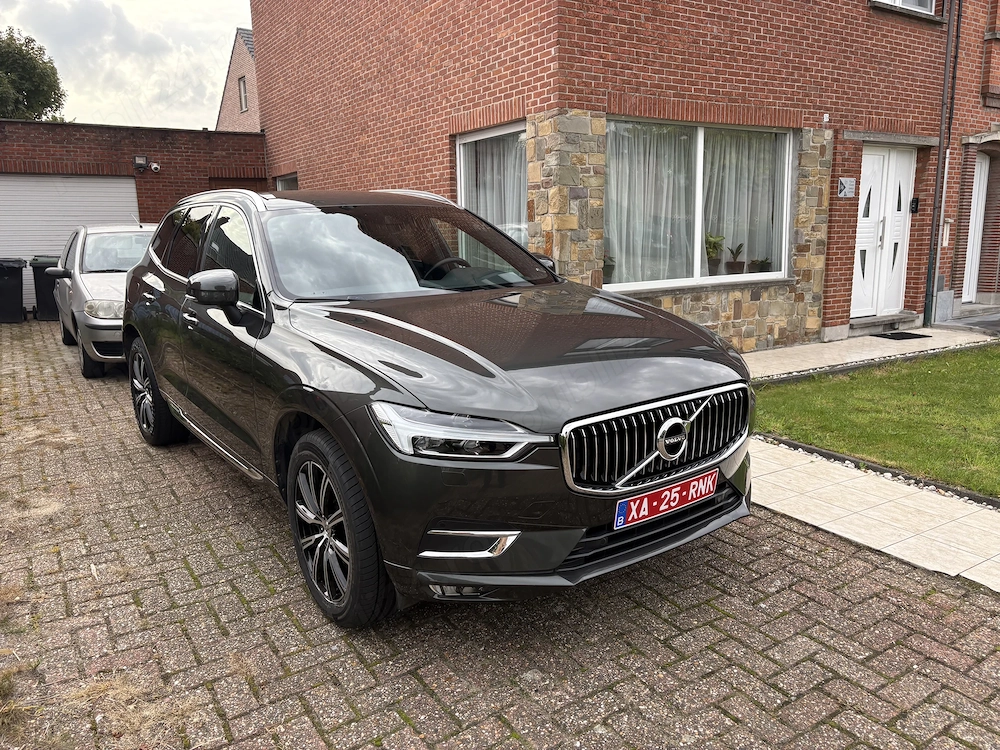 Volvo XC 60 D4,190 cp,inscripțion ,garantie