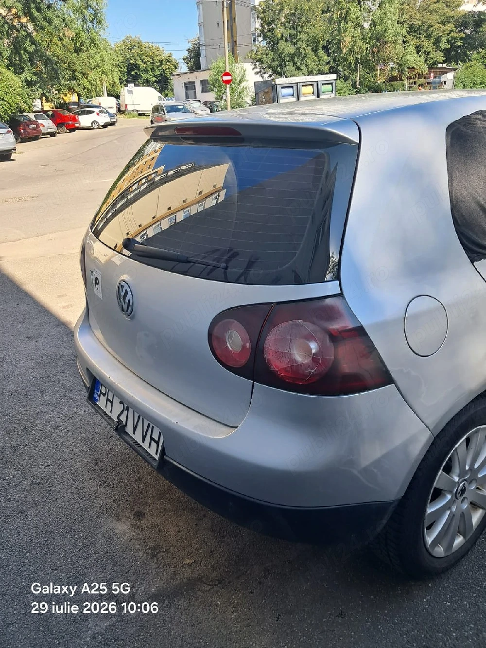 Volkswagen Golf 5   1.6 FSI   2004