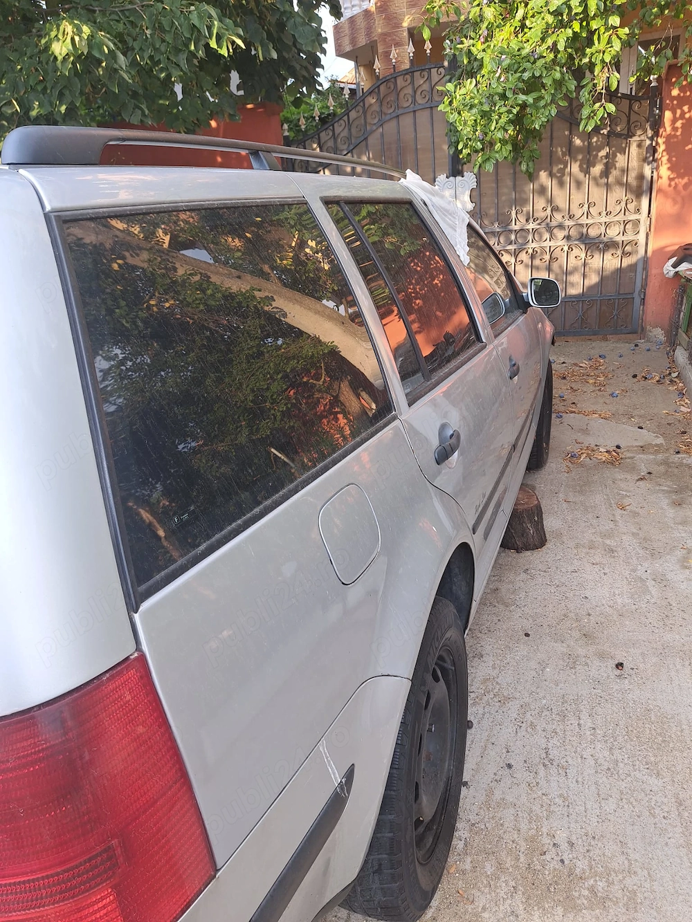 Vând golf diesel 