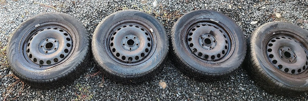 Set 4 jante tablă R15 5x112 VW Golf 5 + cauciucuri