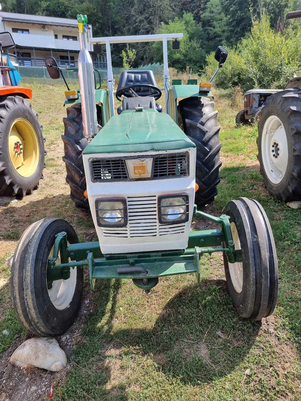 Vând tractor Oliver 452 same 