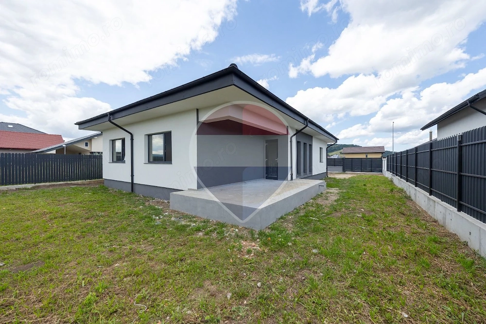 Casă pe parter în Hărman,3 dormitoare+ living, 630 mp teren