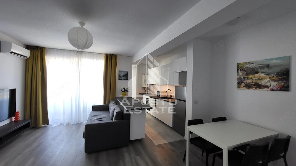 Apartament cu 3 camere,complet mobilat si utilat,zona Centrala