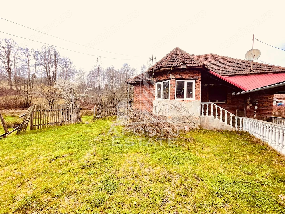 Casa cu potential amenajare pescarie- Zona Varfurile