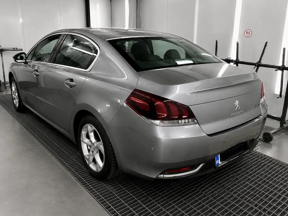Vând urgent Peugeot 5008