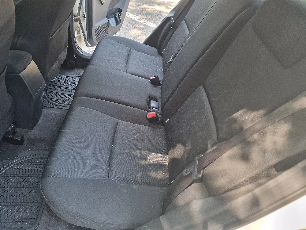 Vând  mașină Toyota Auris, stare impecabilă