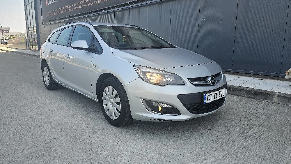 opel astra j an 2013 , 1,7 cdti