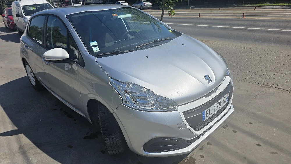 vand peugeot 208 ,2017 ,benzina