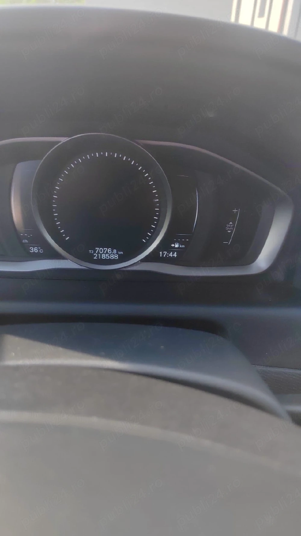 vand Volvo XC60 2016 maro