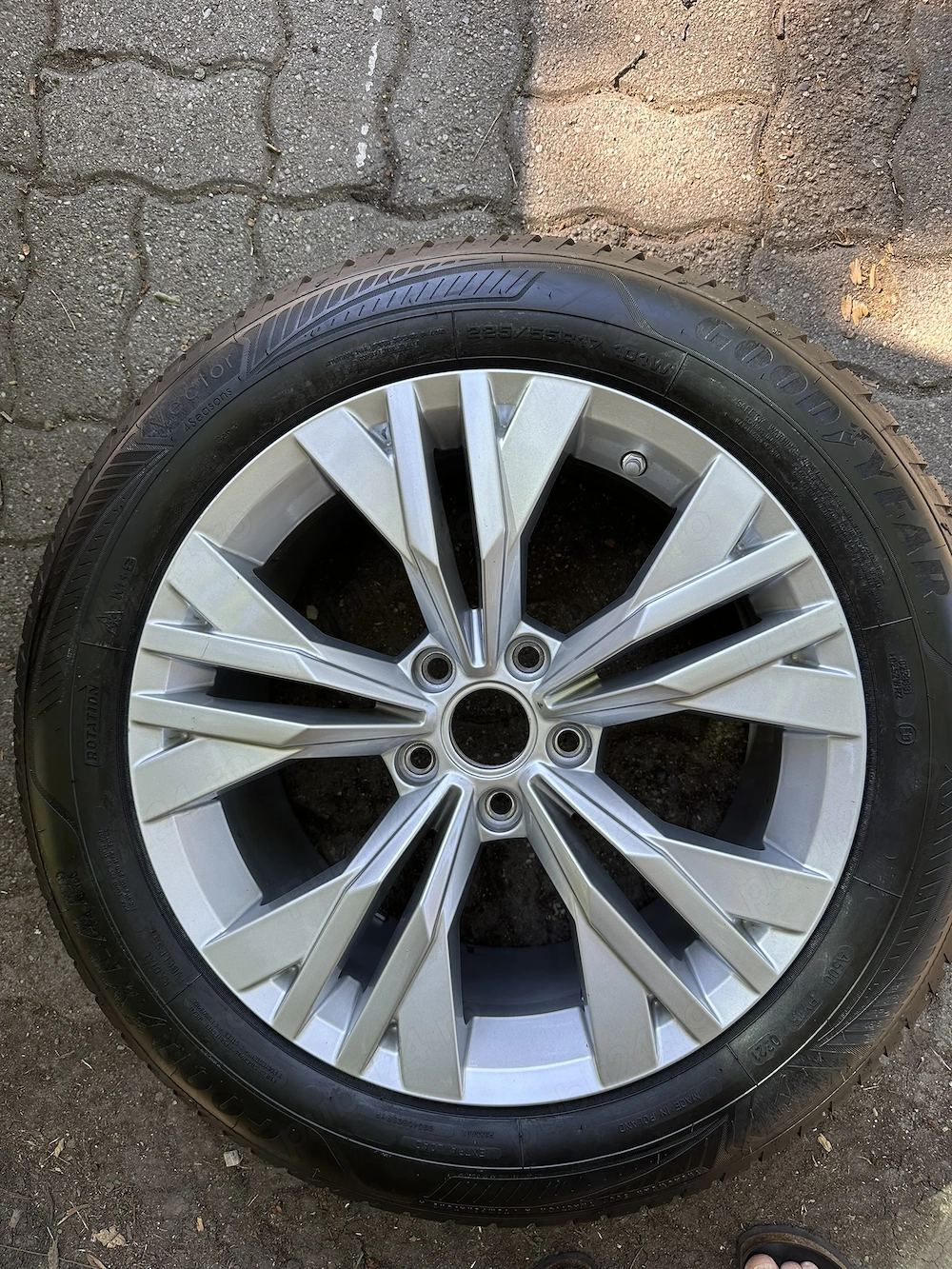 Roată completă VW Passat Alltrack B8/Arteon 8Jx17 ET41 Ancona