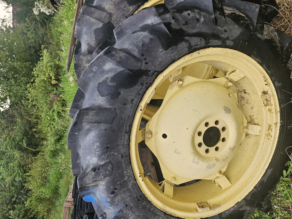 Vând jante tractor r32 complete 