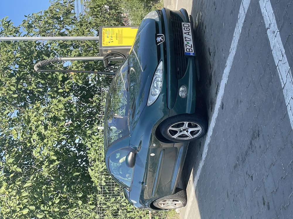 Vând sau schimb Peugeot 206cc