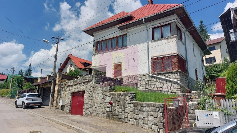Vila cu 8 camere de vanzare in Busteni