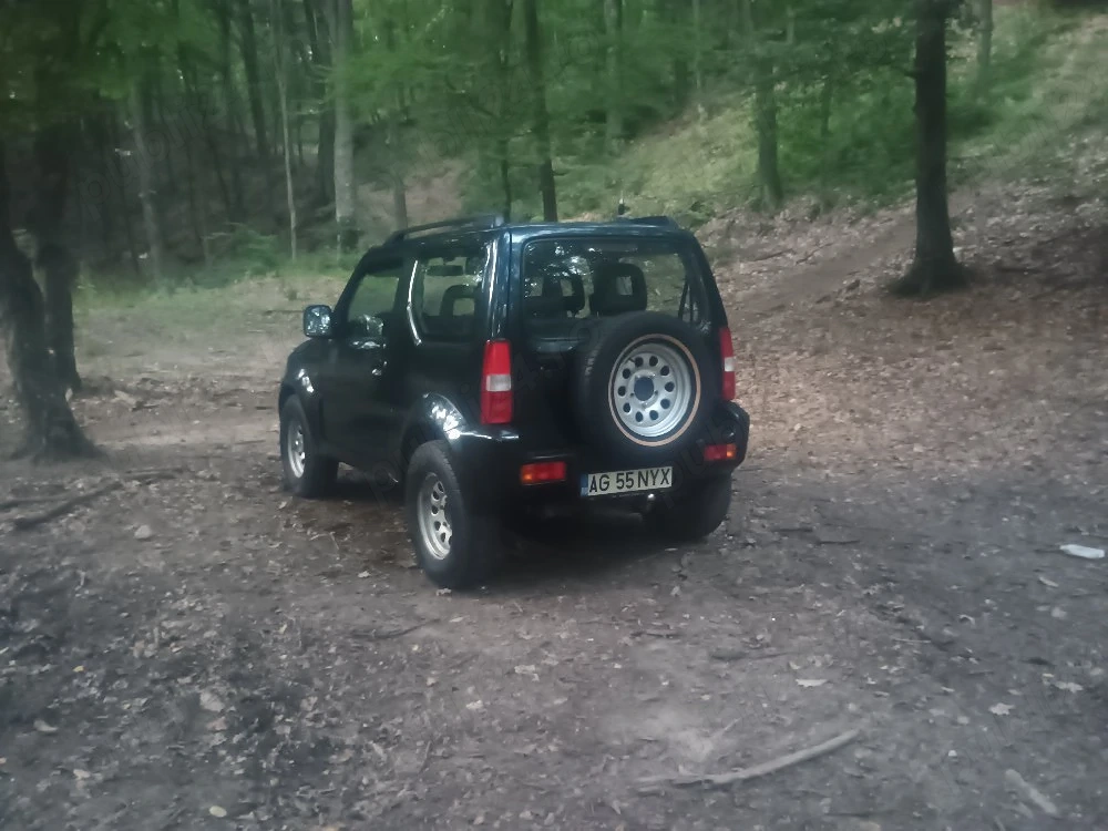 Suzuki jimny  4x4   audi A4 b8 allroad quattro 