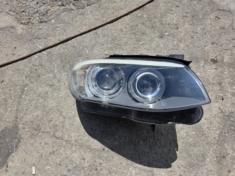 Far dreapta complet bixenon BMW seria 3 E92 E93 facelift LCI de europa cod 7239920
